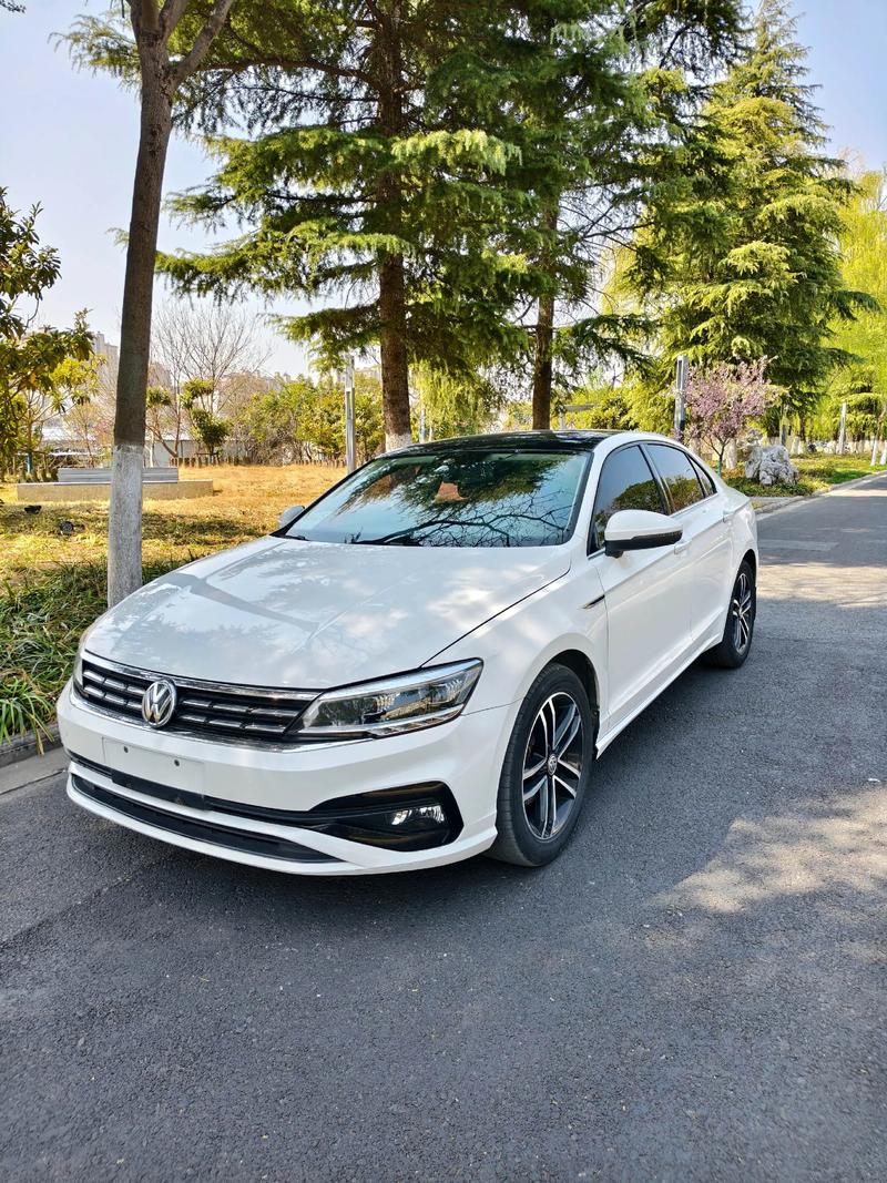 凌渡l2024款图片价格 凌渡2020款报价及图片空间