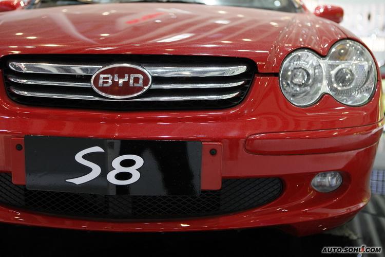 比亚迪s8多少钱／2021款比亚迪s8