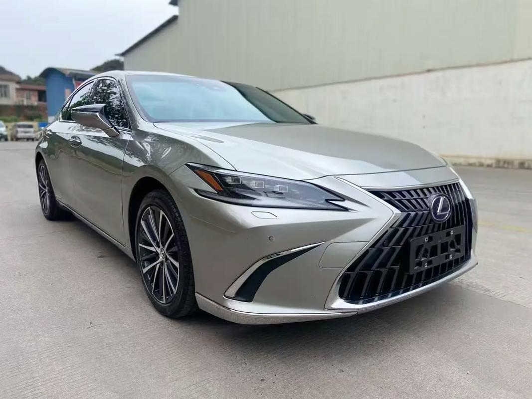 雷克萨斯es300h混动价格/雷克萨斯es300h混动价格及图片