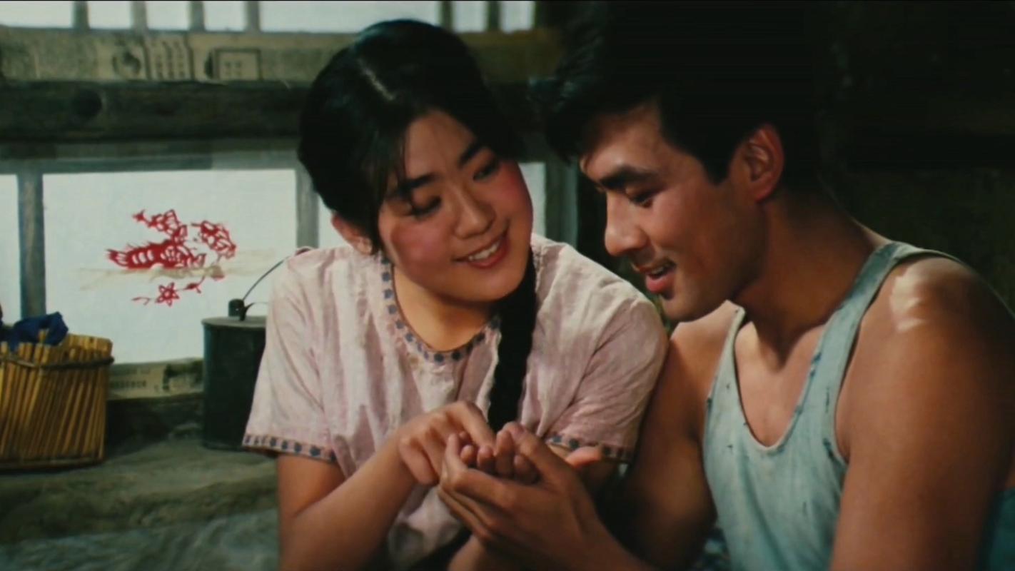 牧马人电影讲述的是什么(牧马人这部电影讲的是什么)