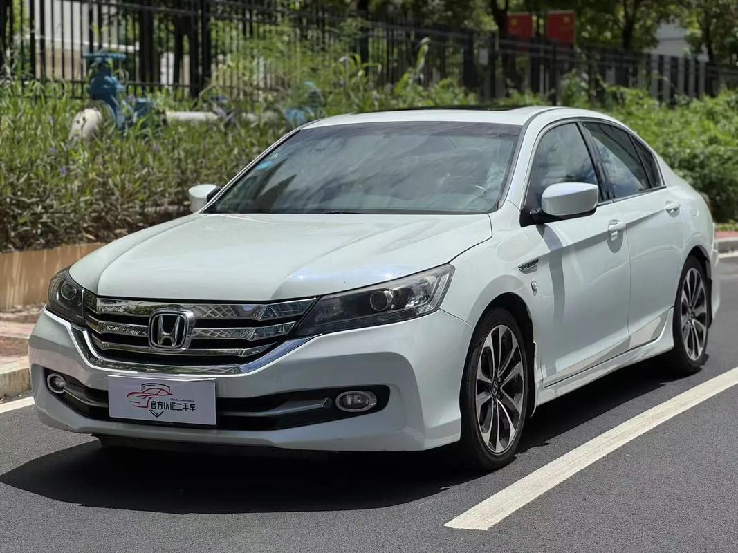 本田雅阁2015款 本田雅阁2015款是几代