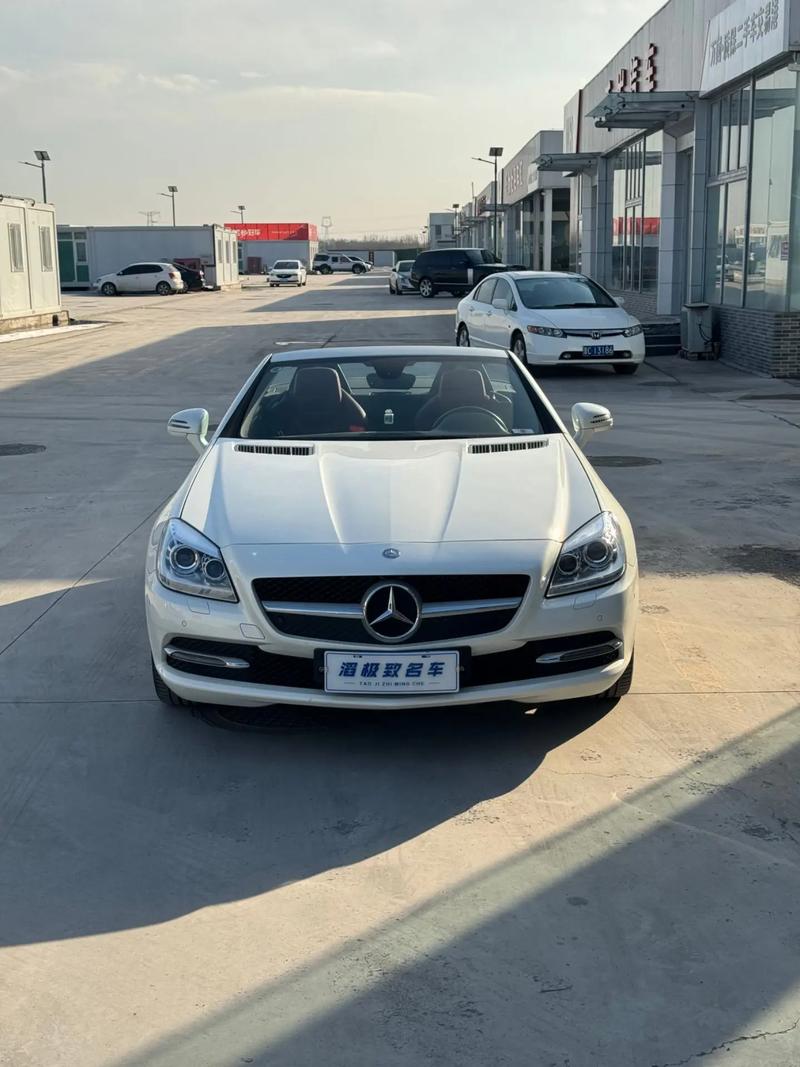 奔驰slk200新车多少钱／slk200k奔驰价格