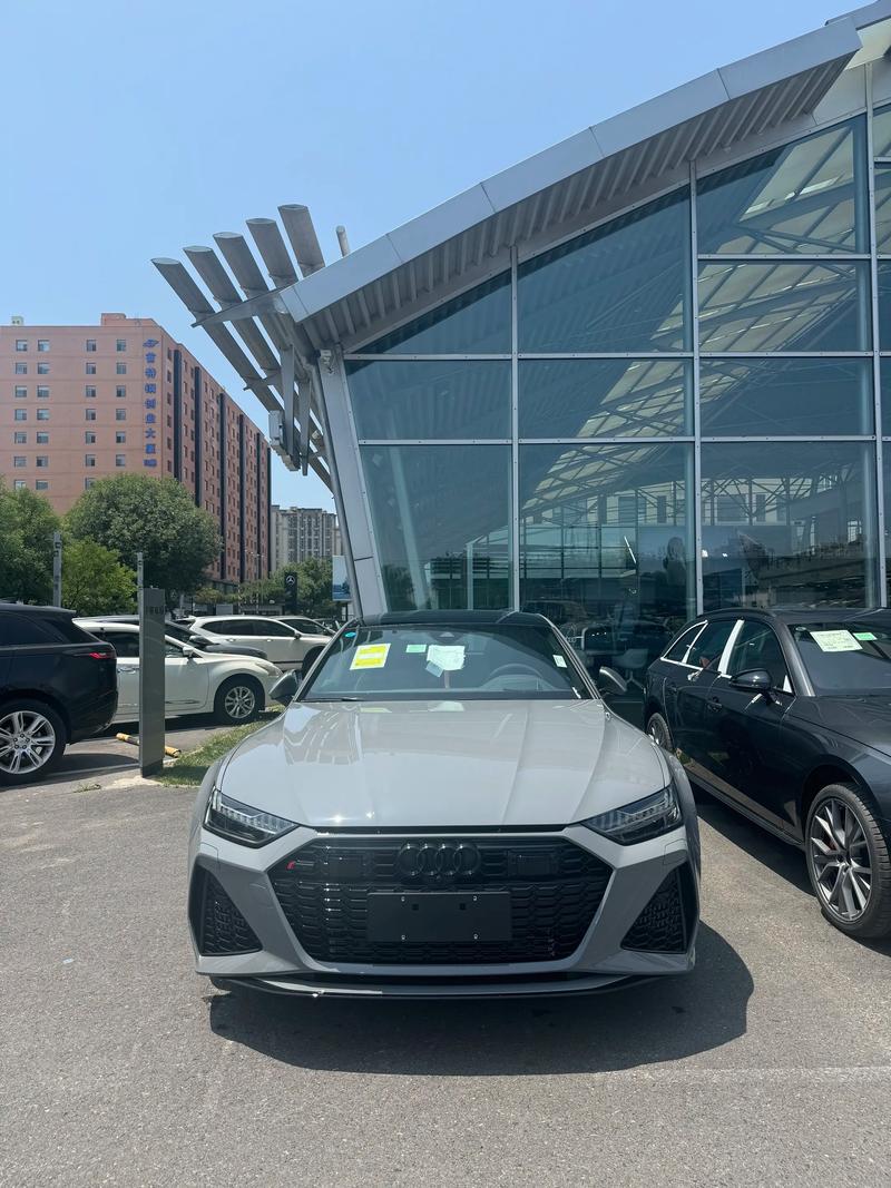 【奥迪rs7最新价格图片,奥迪rs7最新价格2020款】