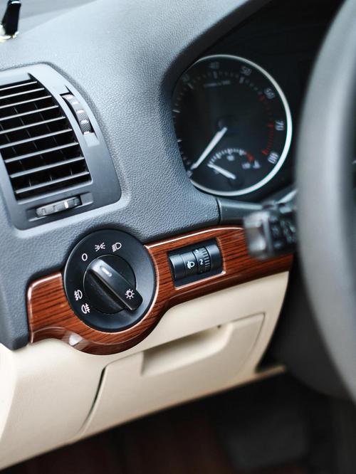 明锐汽车锁车后点烟器还有电吗,明锐锁车后点烟器不断电