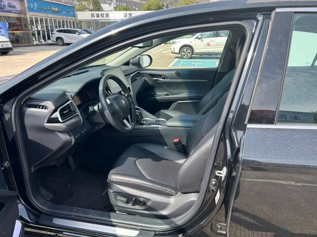 凯美瑞双擎领先版/凯美瑞双擎领先版2021车胎是什么胎