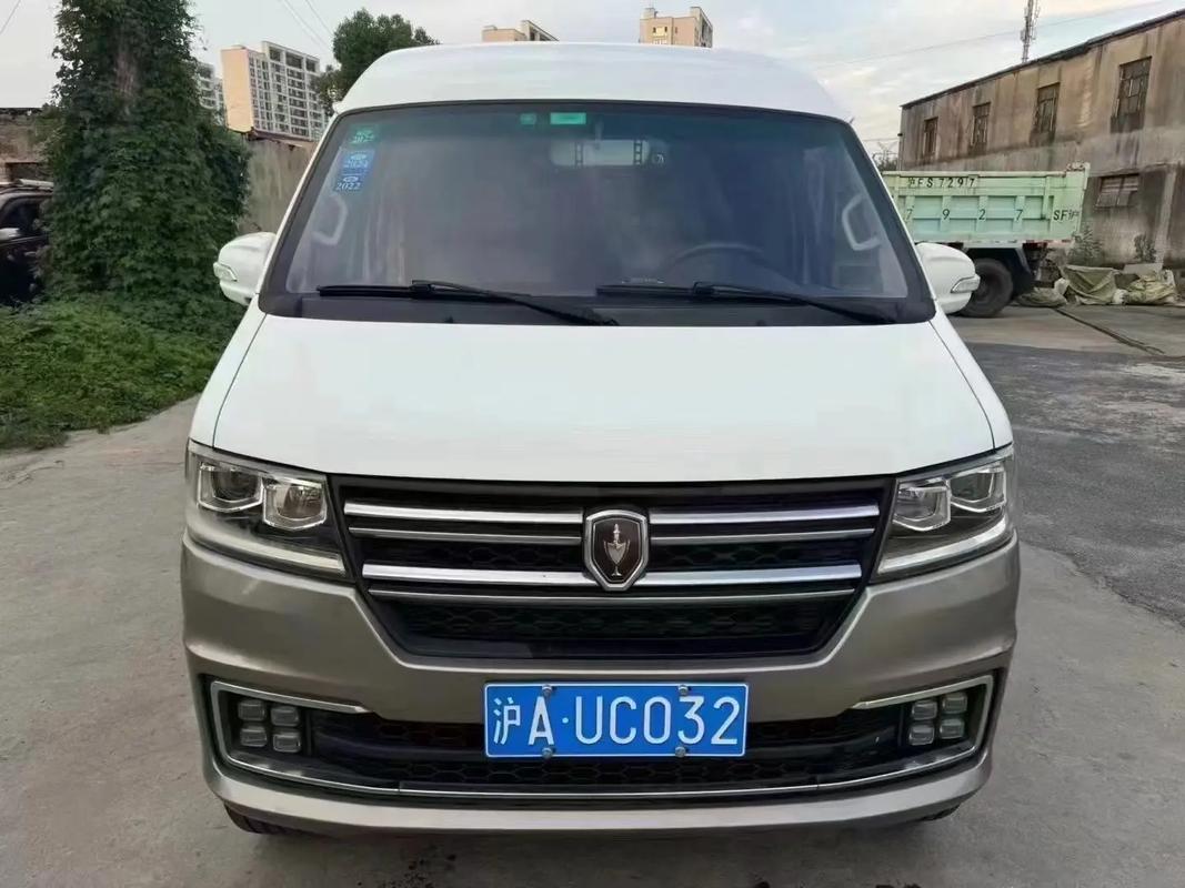 【金杯面包车7座,金杯面包车7座报价柴油版】