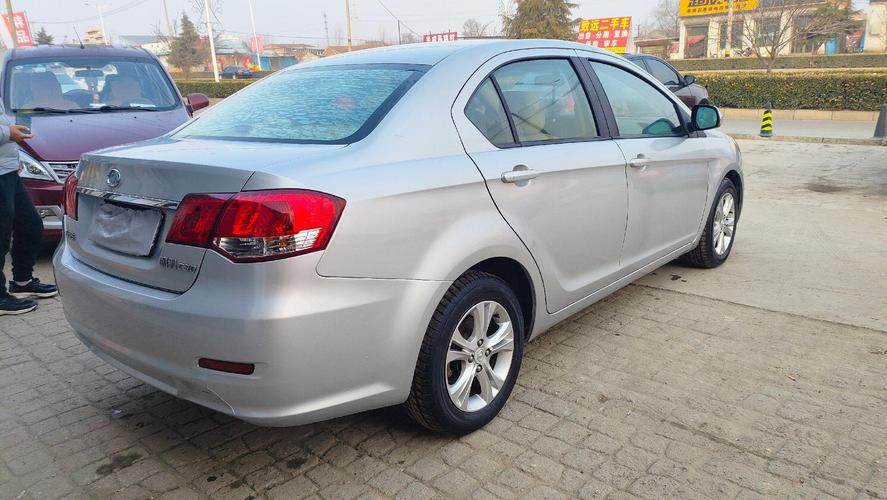 13款长城腾翼c30/13款长城腾翼C30和26款CRV对比