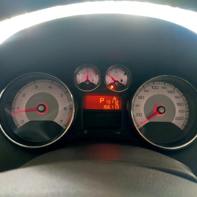 2013款标致408油耗,2013款标致408油耗怎么看