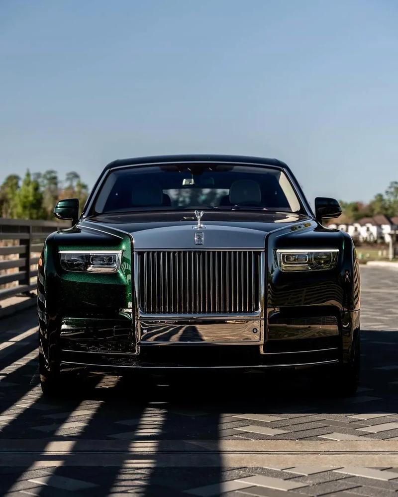 劳斯莱斯古斯特照片/劳斯莱斯古斯特百度百科